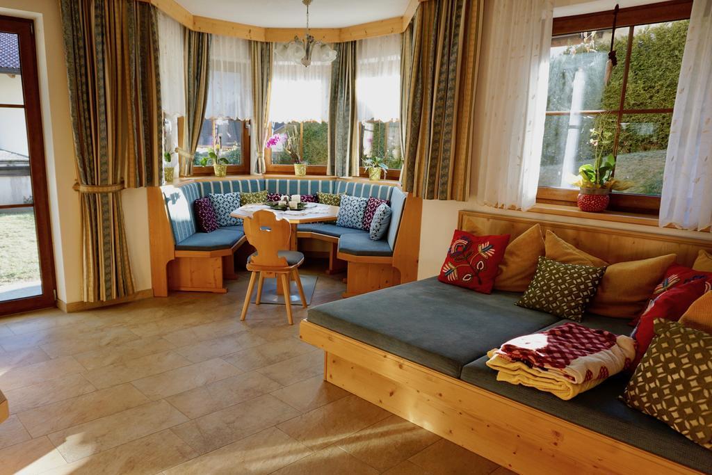 Sonnenschloessl Apartments Нойщифт им Щубайтал Екстериор снимка